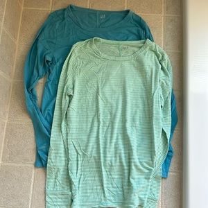 Lot of 2 GAP long sleeve shirts size L